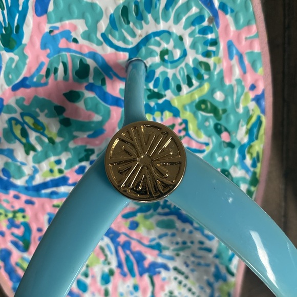 LILLY PULITZER Flip Flop Blue Horizon Jungle Sunrise Pool Sandal, never worn. - Picture 2 of 7
